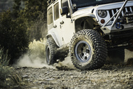 km3 jeep dust 03